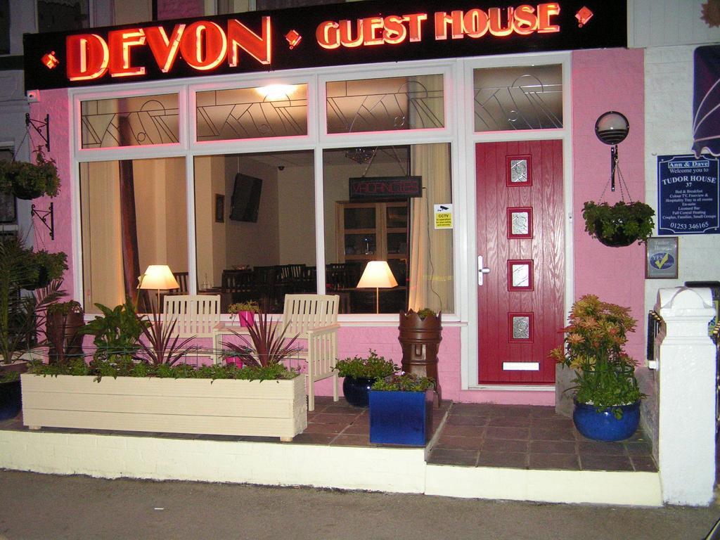 Devon Guest House Blackpool Extérieur photo